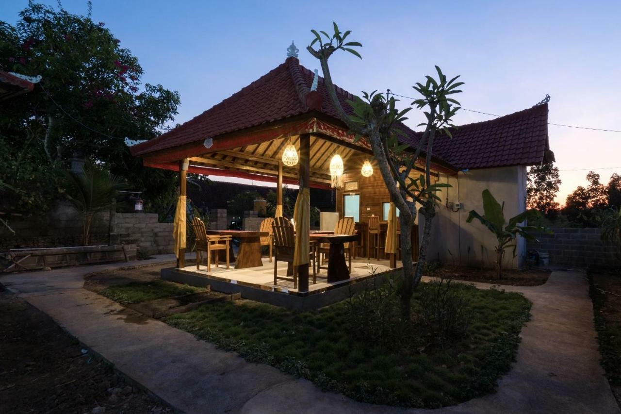 Gatri Hut Hotel Nusa Lembongan  Exterior photo